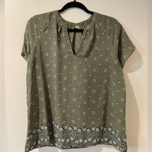 Old Navy green floral blouse